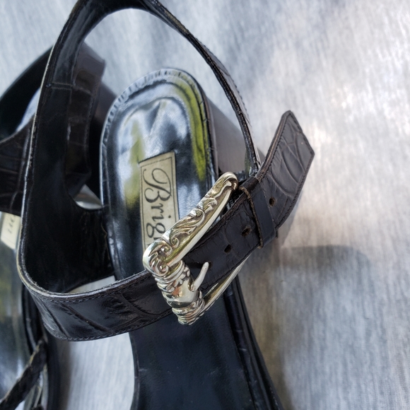 Brighton Vintage Sandles - Picture 5 of 14